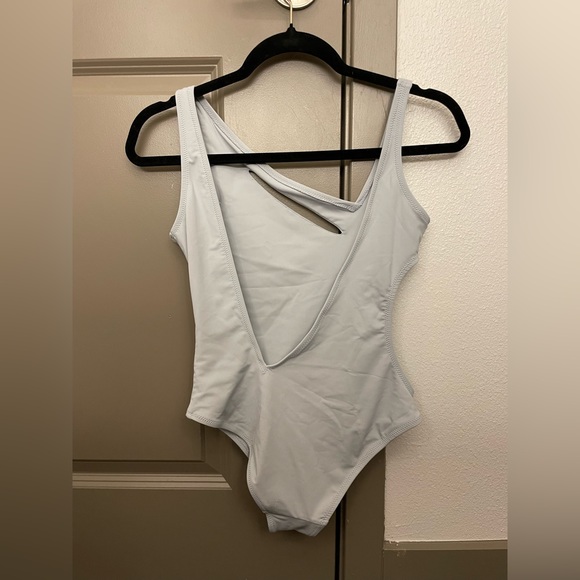 ALL SISTERS SEXY ONE PIECE - Picture 2 of 3